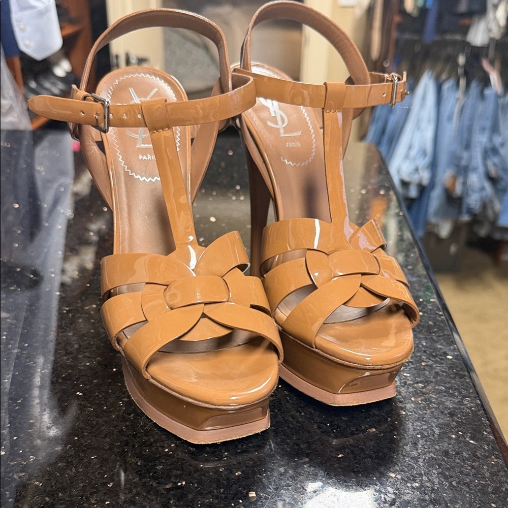 Yves Saint Laurent Tan Patent Leather T‑Strap Platform Sandals